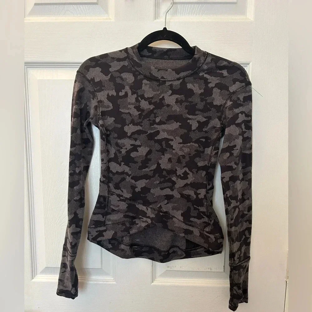 Lululemon Close to Crossing Long Sleeve Rulu